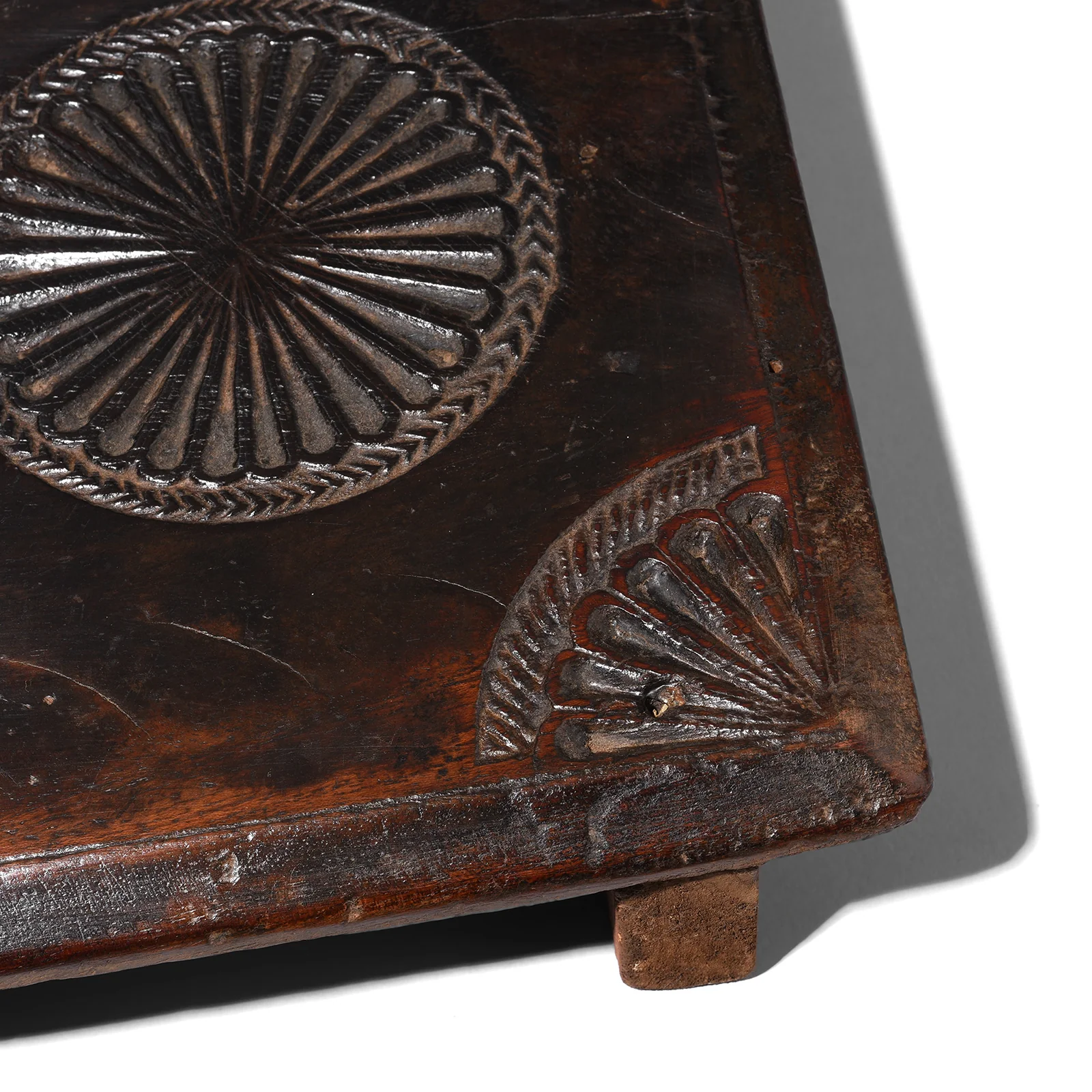 Chip Carved Teak Puja Chowki From Kutch - 19th Century - Image 4
