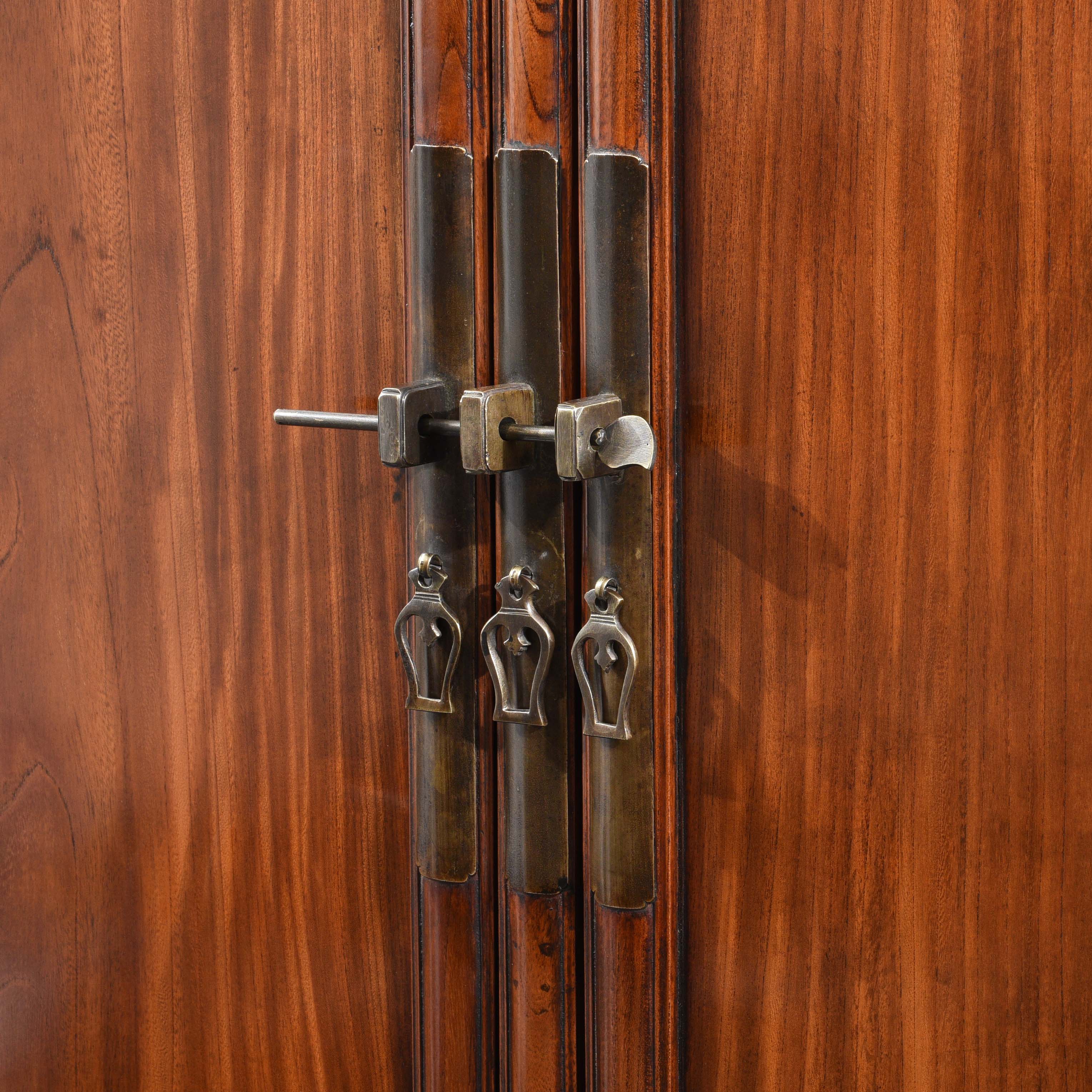 Chinese Red Elm Taper Cabinet From Shandong - 19thC - Image 6