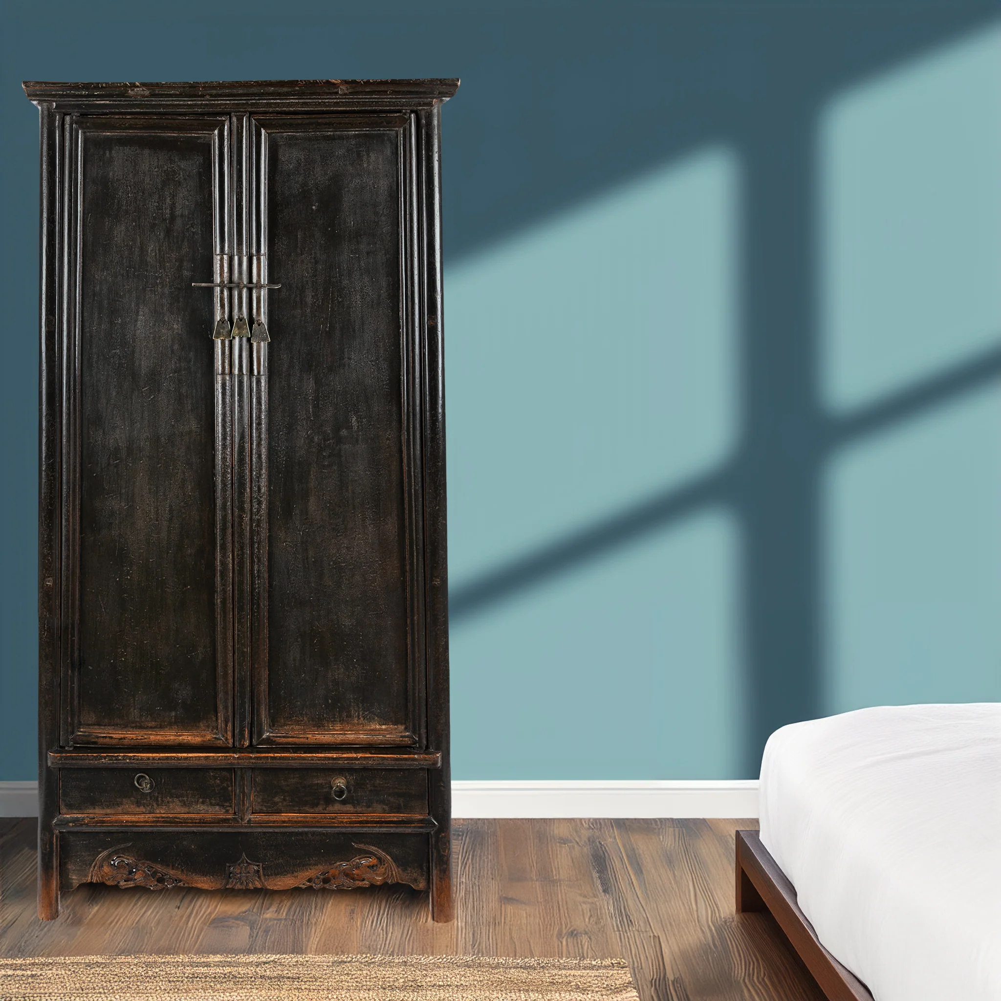 Black Lacquer Taper Cabinet From Shanxi - 18th Century - Image 3