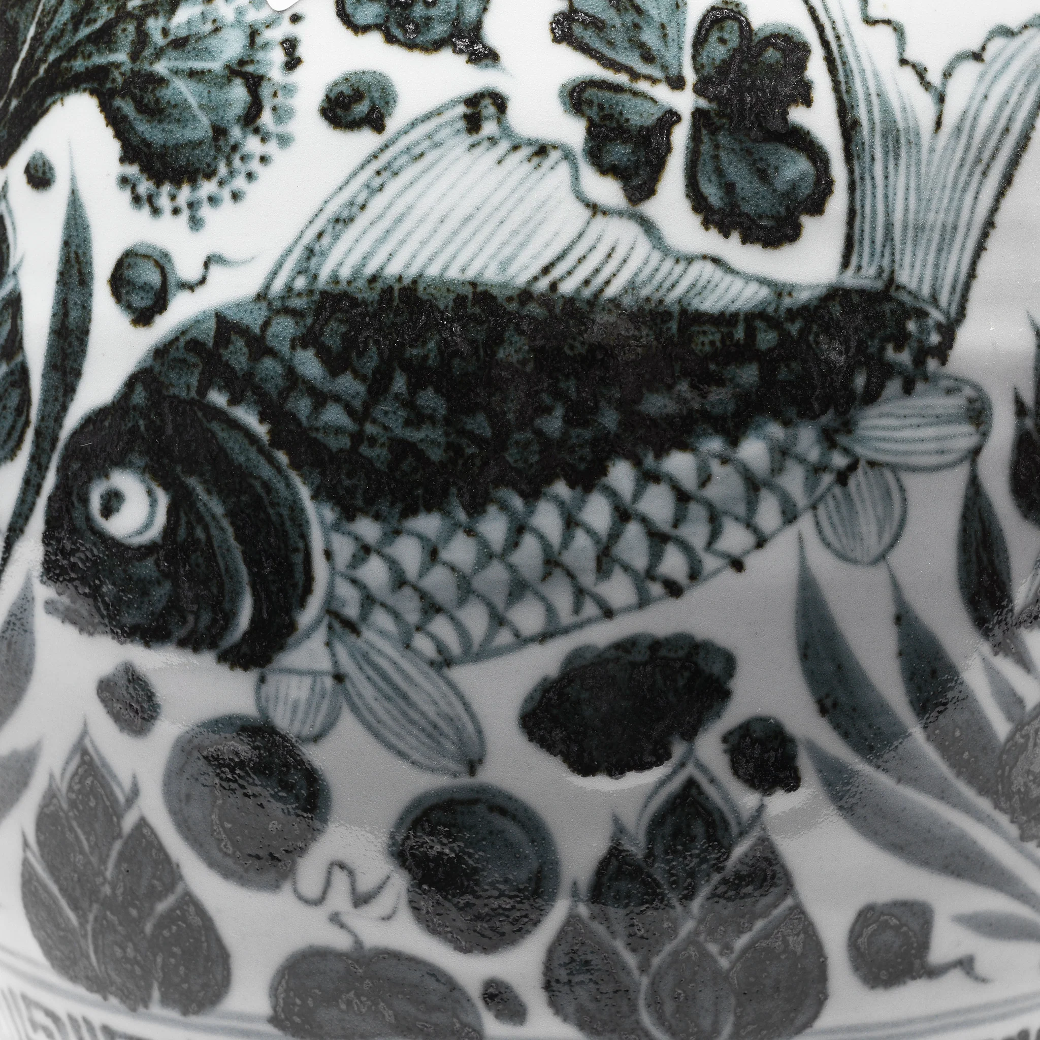 Blue & White Porcelain Meiping Vase - Fish Design - Image 3