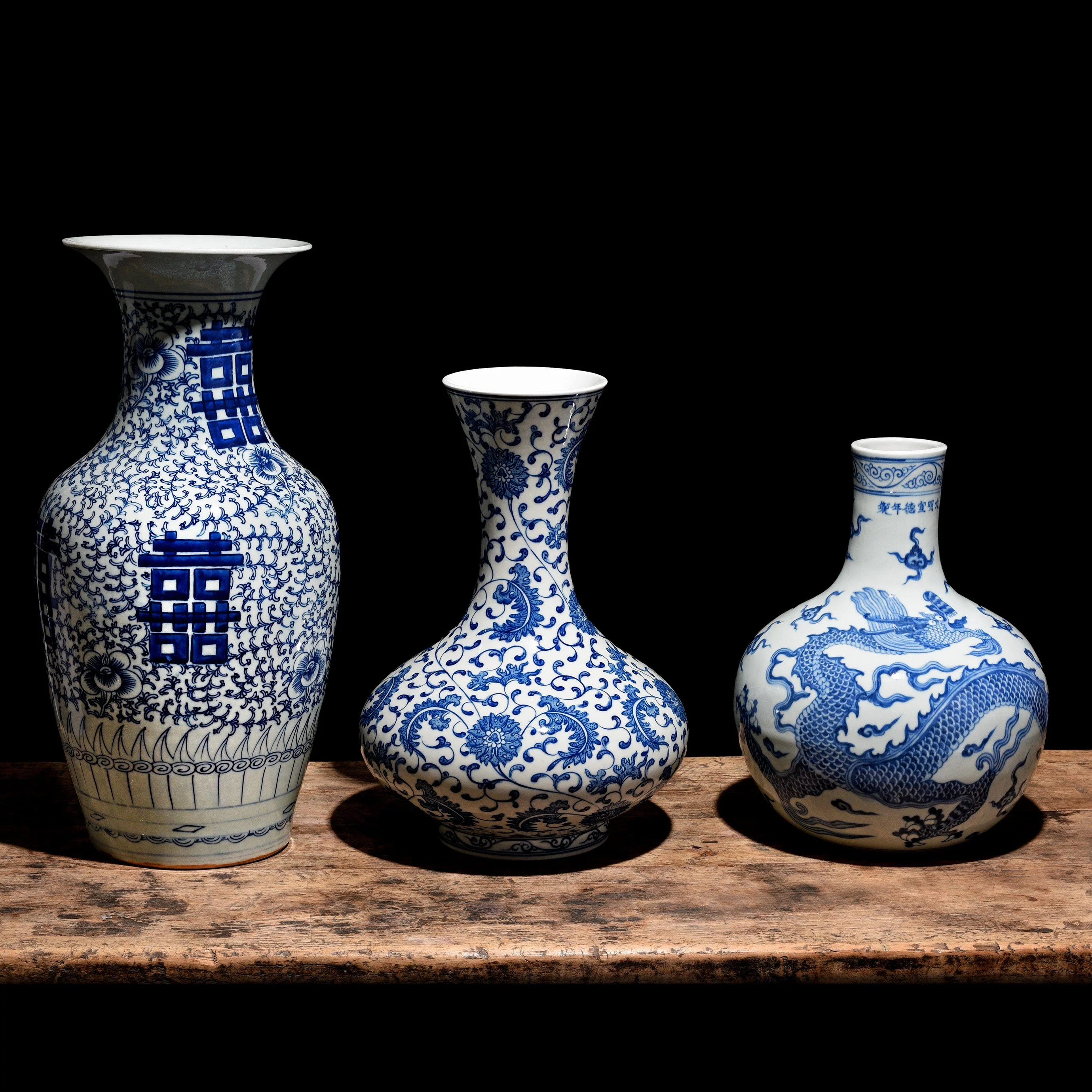 Blue & White Porcelain Vase - Chrysanthemum Design - Image 3