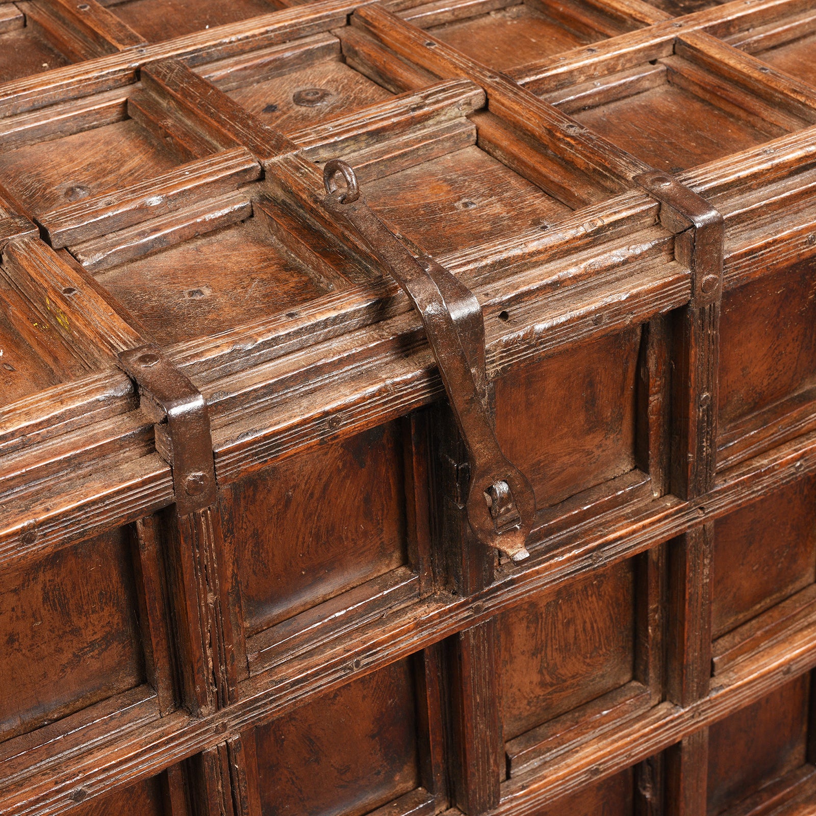 Brass Bound Teak Indian 'Pithara' Chest From Saurashtra - 18th Century - Image 6