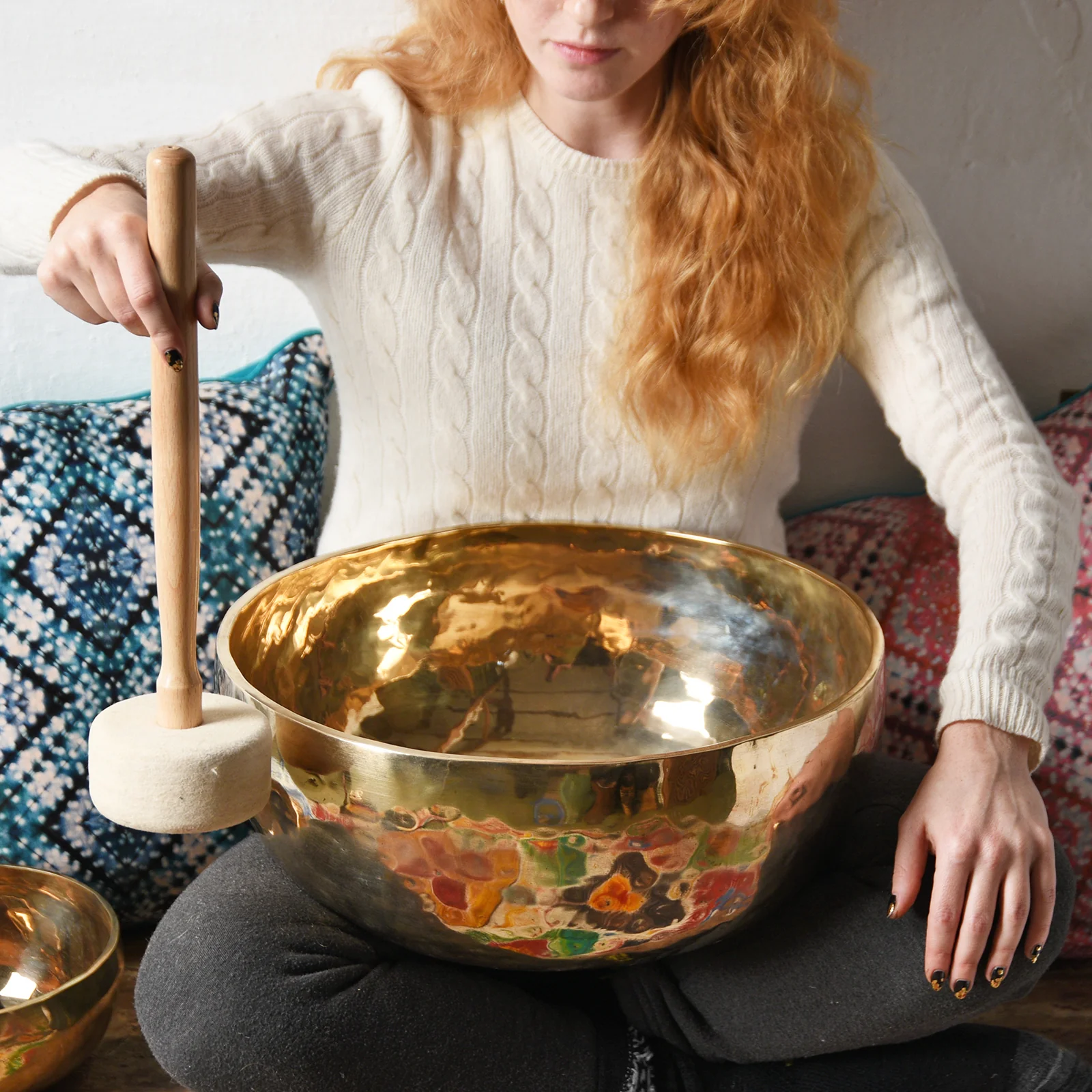 Bronze Tibetan Singing Bowl - 50 cm - Image 2