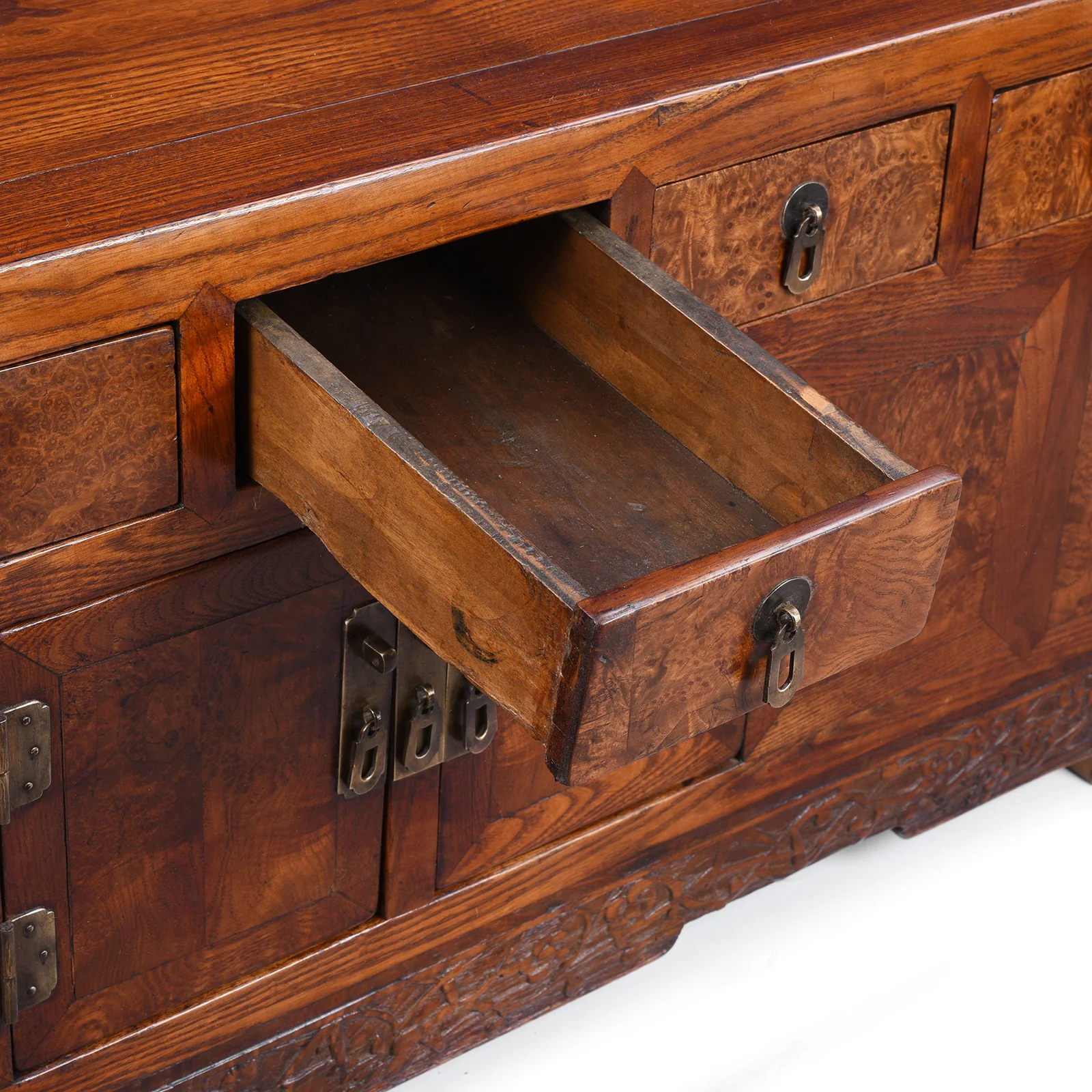 Kang Cabinet Made From Burr Elm - 19th Century - Image 9