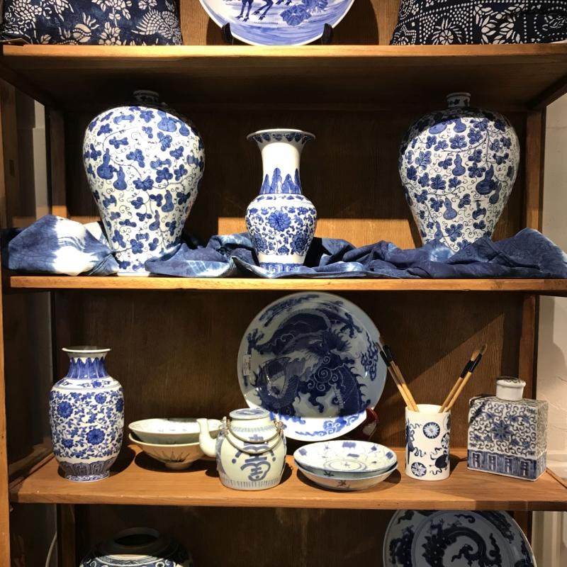 Porcelain Meiping Vase - Blue & White With Gourd Design - Image 5
