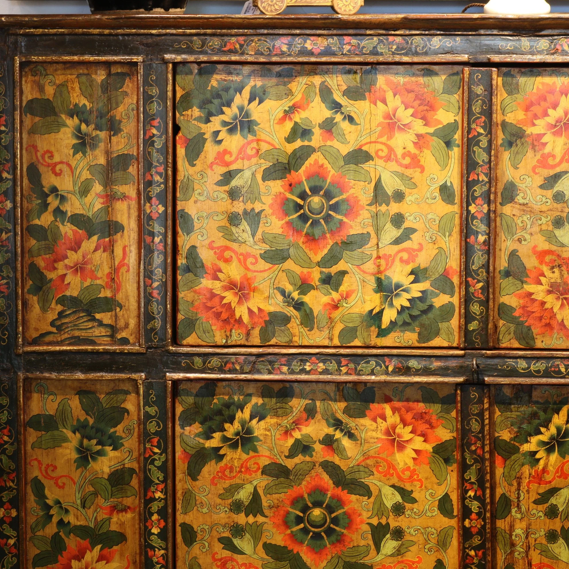 Tibetan Altar Cabinet With Original Painting - 19thC - Image 3