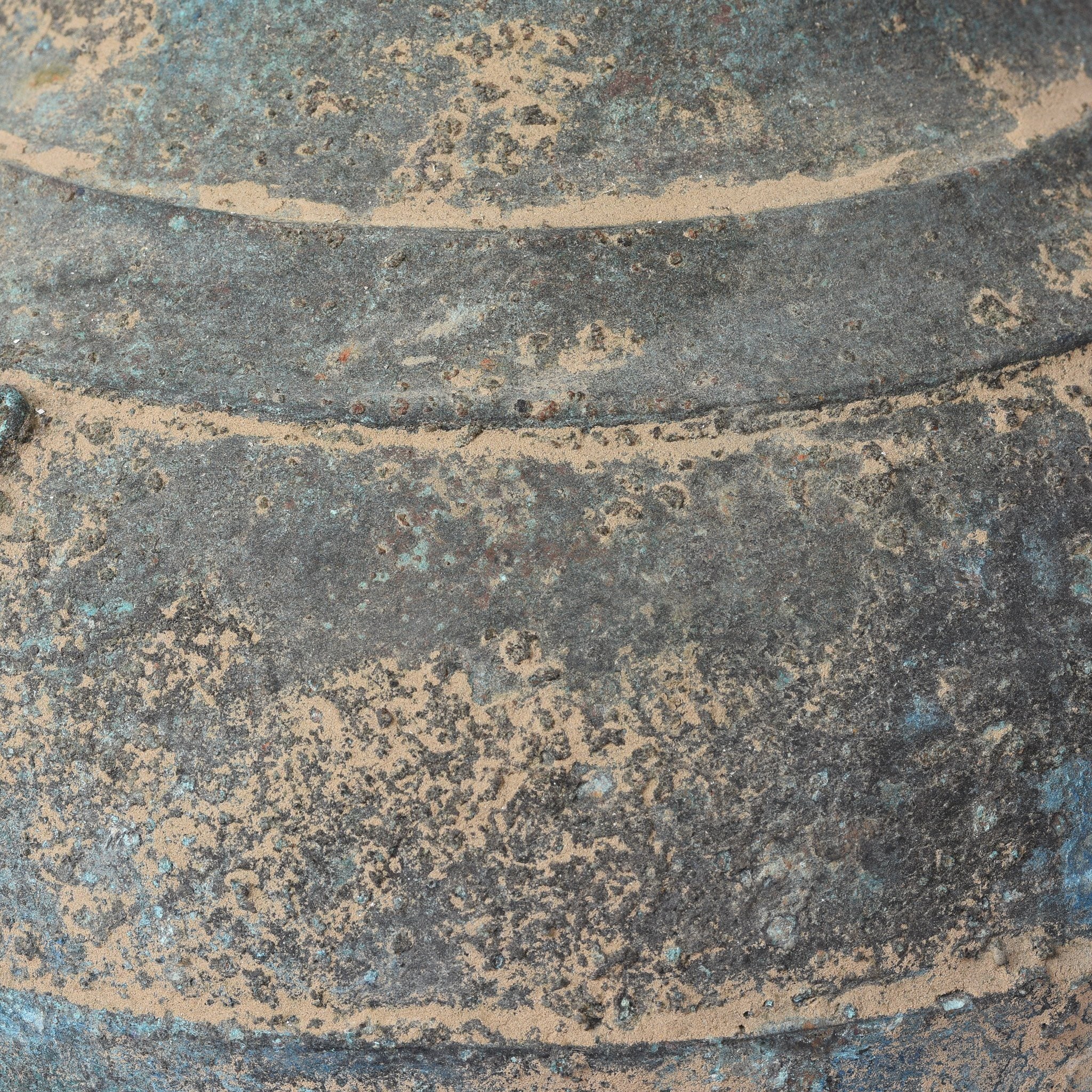 Reproduction Bronze Wine Jar - Han Dynasty Style - Image 5