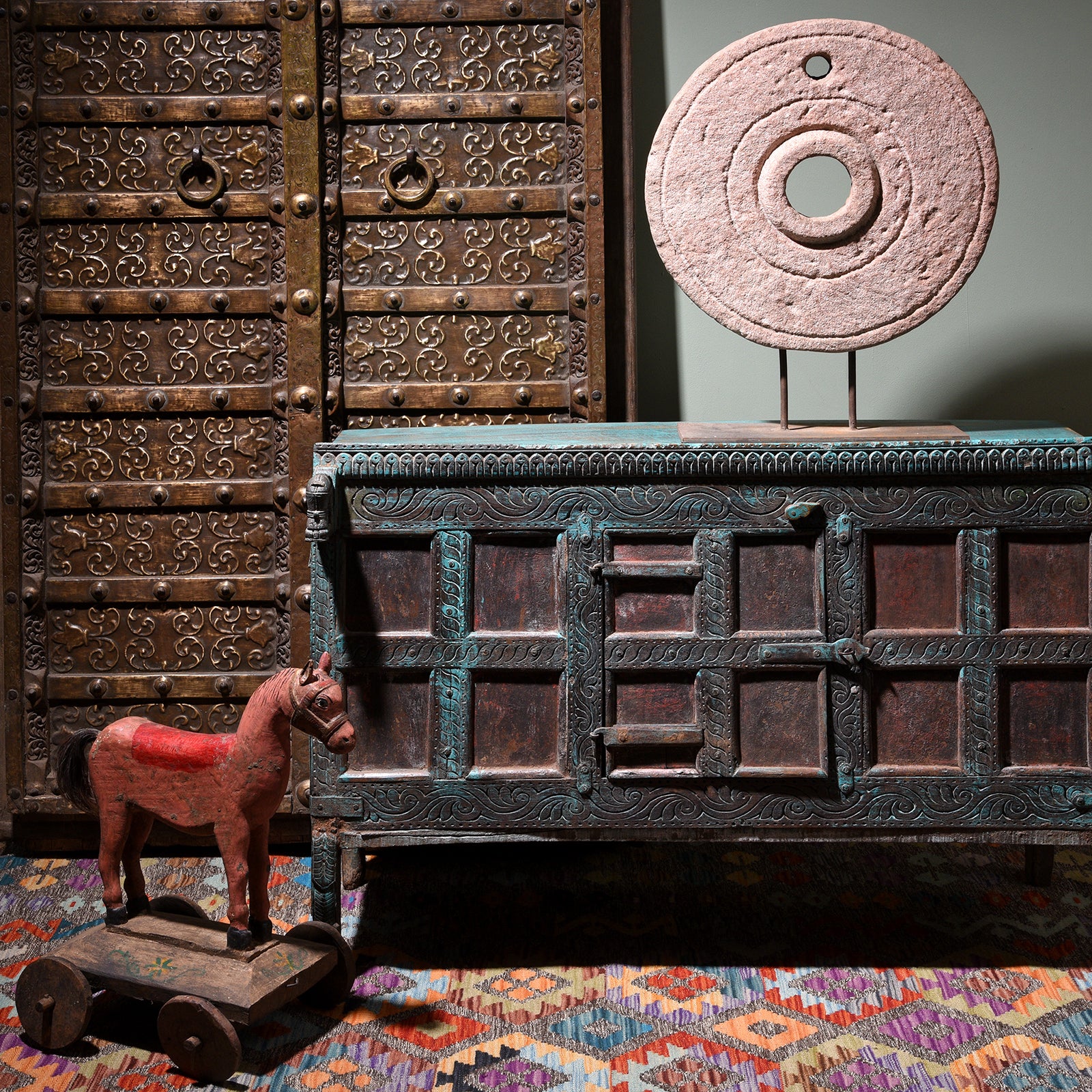 Painted Teak Manjus Dowry Chest From Saurashtra - 19thC - Image 2