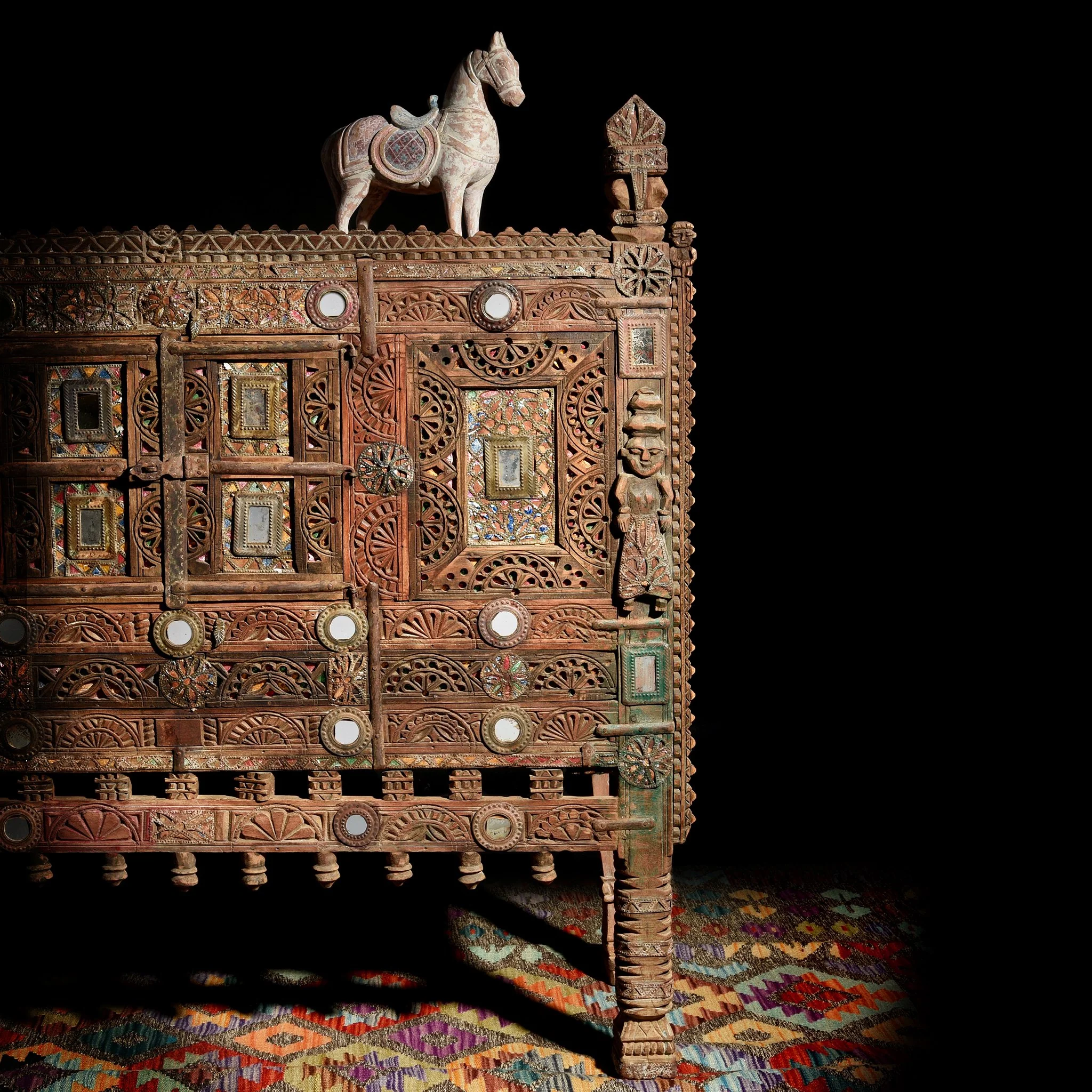 Carved Teak Damchiya Chest From Kutch - Ca 1920 - Image 2