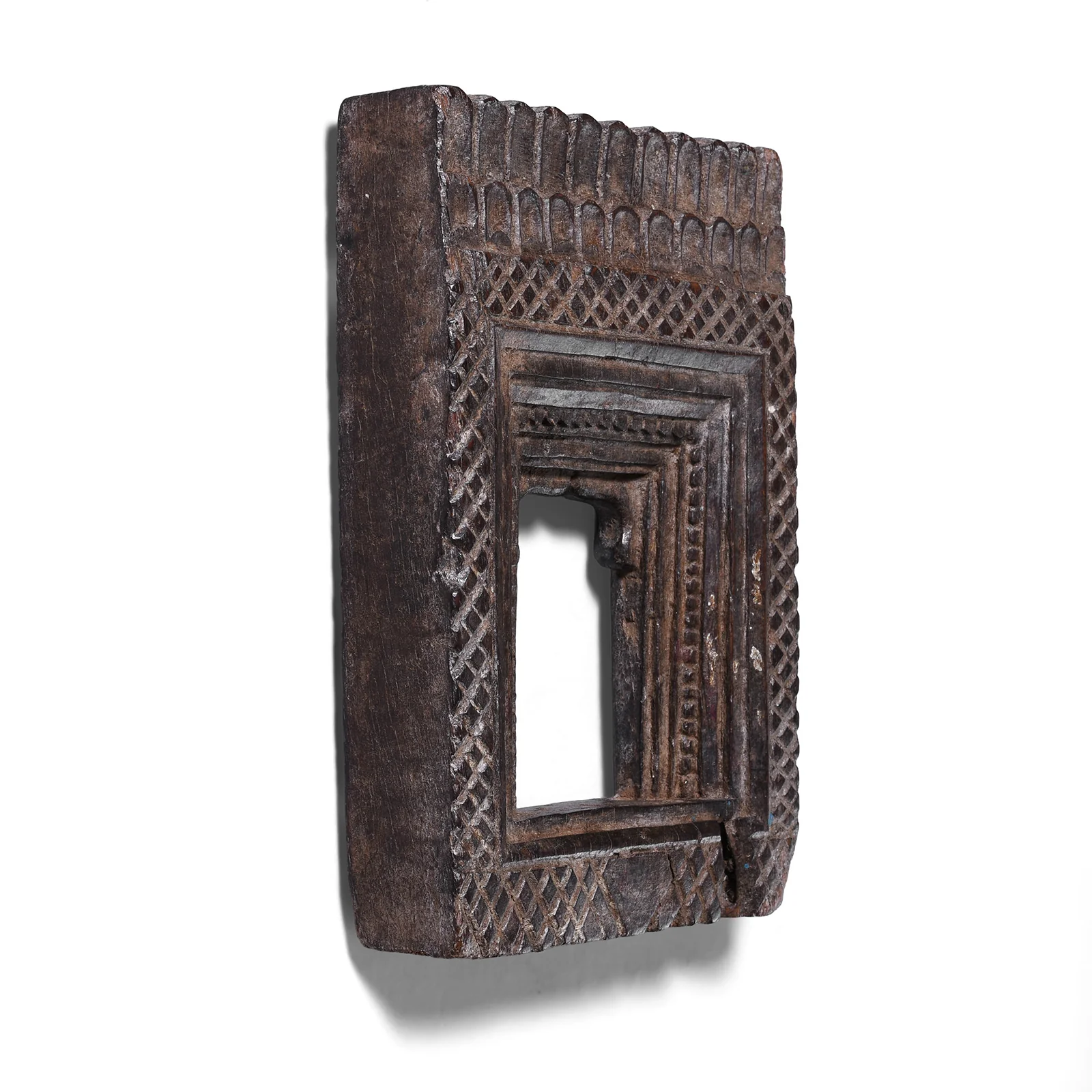 Carved Teak Votive Panel From Andrah Pradesh - 19th Century - Image 3
