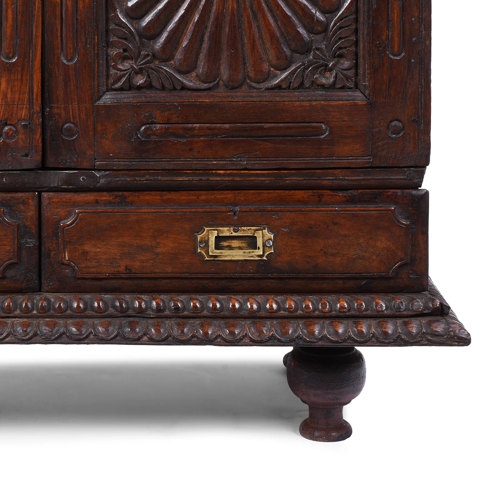Carved Almirah Cabinet With Sunburst Panels - 19th Centruy - Image 7