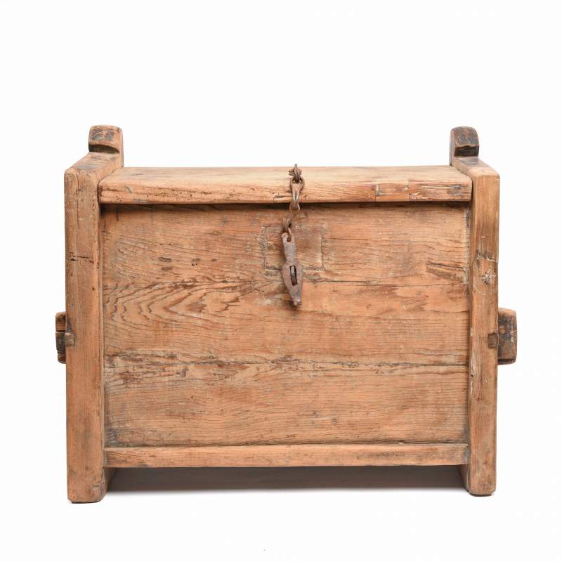 Carved Tribal Cedar Chest From The Kulu Valley - 19thC