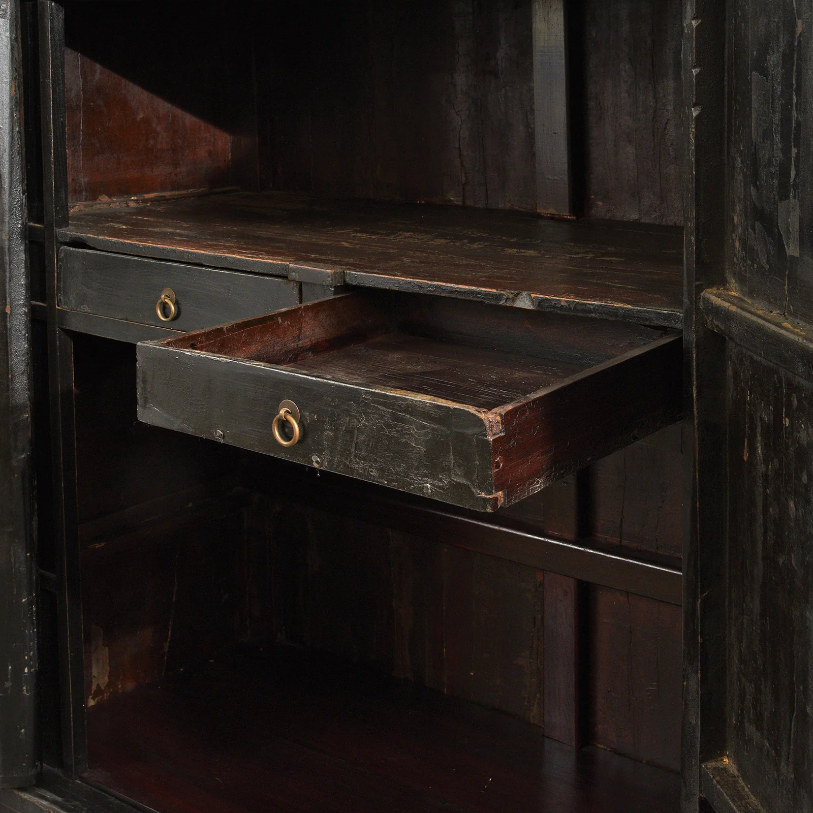 Black Lacquer Wedding Cabinet From Shanxi  -19th Century - Image 7