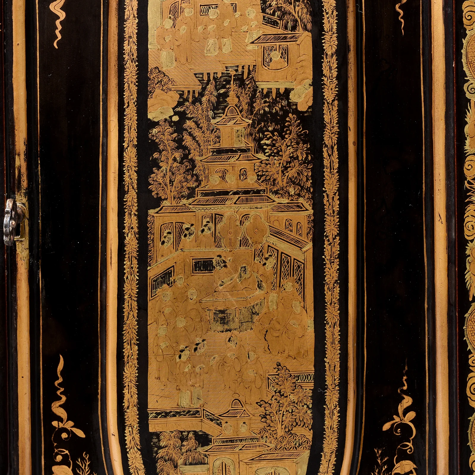 Gilt Black Lacquer Chinese Export Jewellery Cabinet - Early 19thC - Image 7
