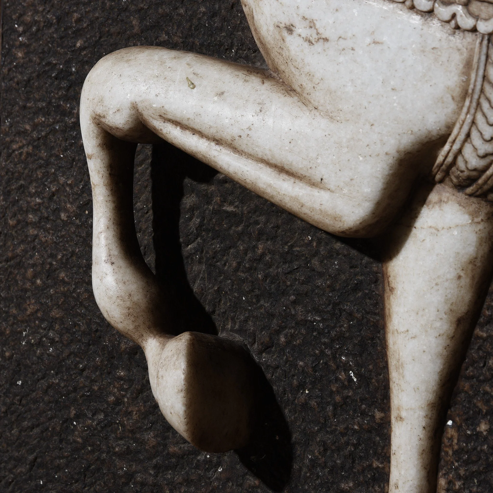 Hand Carved Marble Mughal Horse Panel From Rajasthan - Image 4