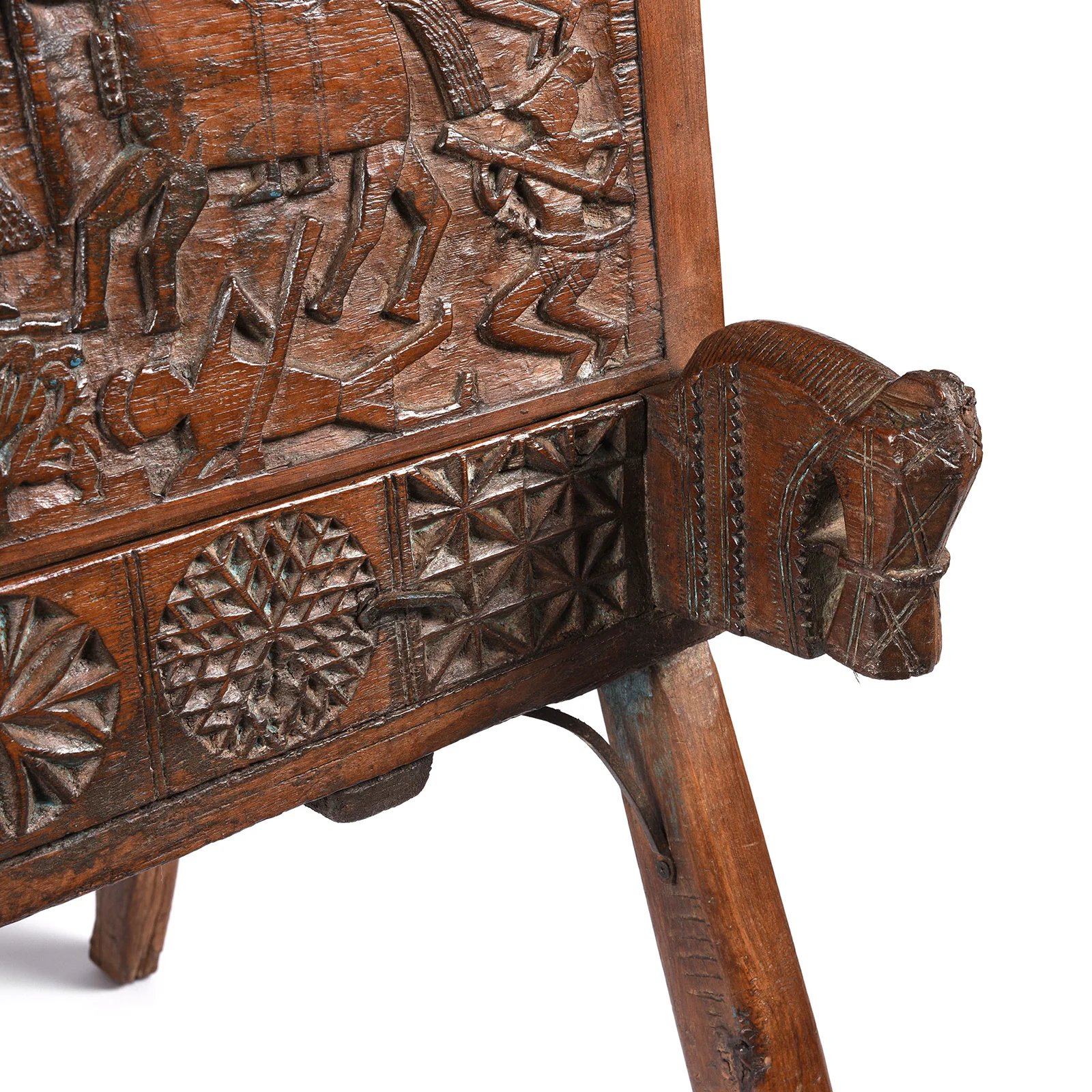 Carved Teak Majus Dowry Chest From Saurashtra - 19th Century - Image 7
