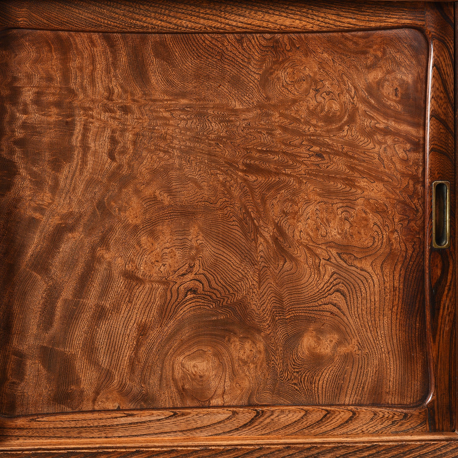 Japanese Burr Keyaki Cha Dansu Chest - Taishō Era - Image 4