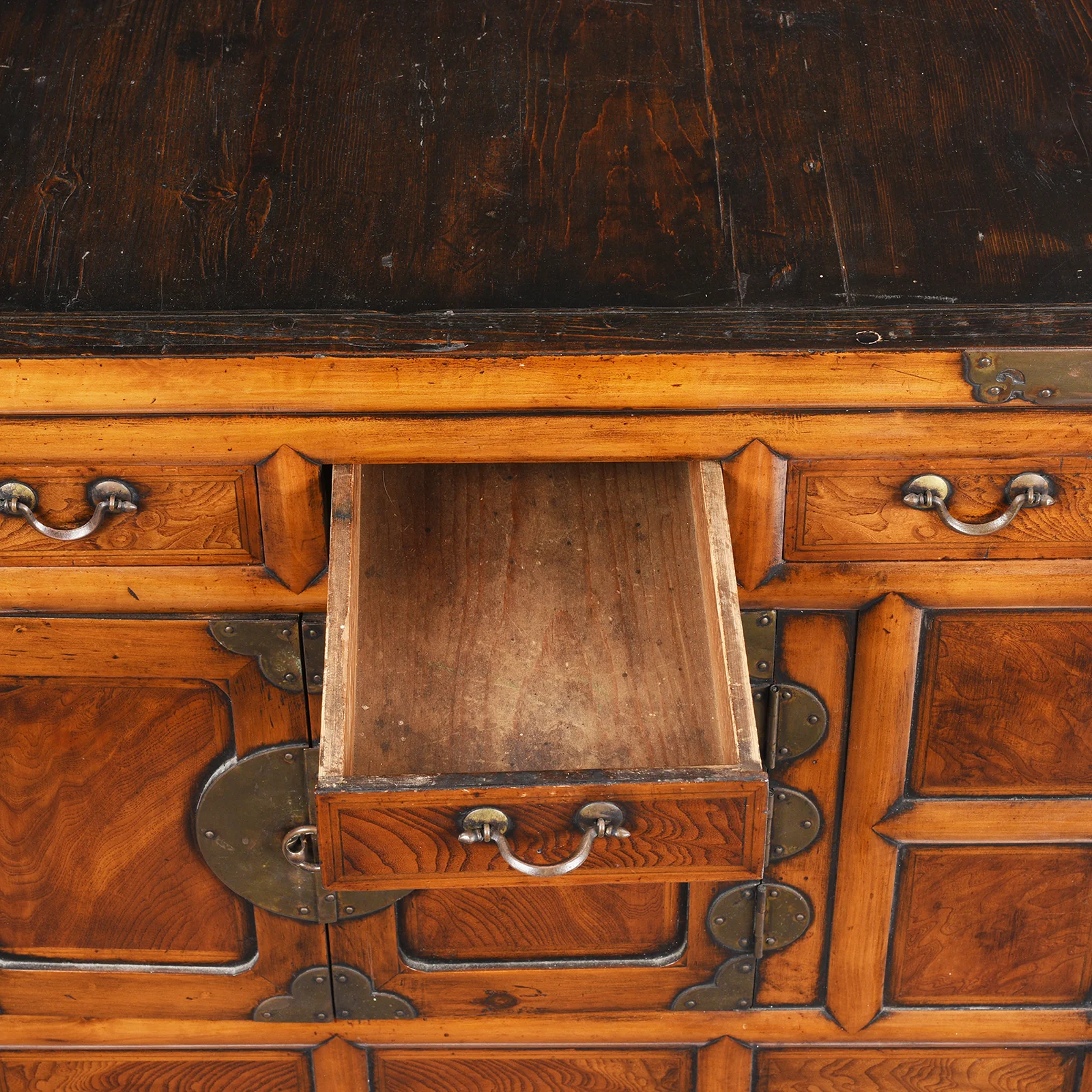 Korean Morijang Burr Elm Side Cabinet - 19thC - Image 6
