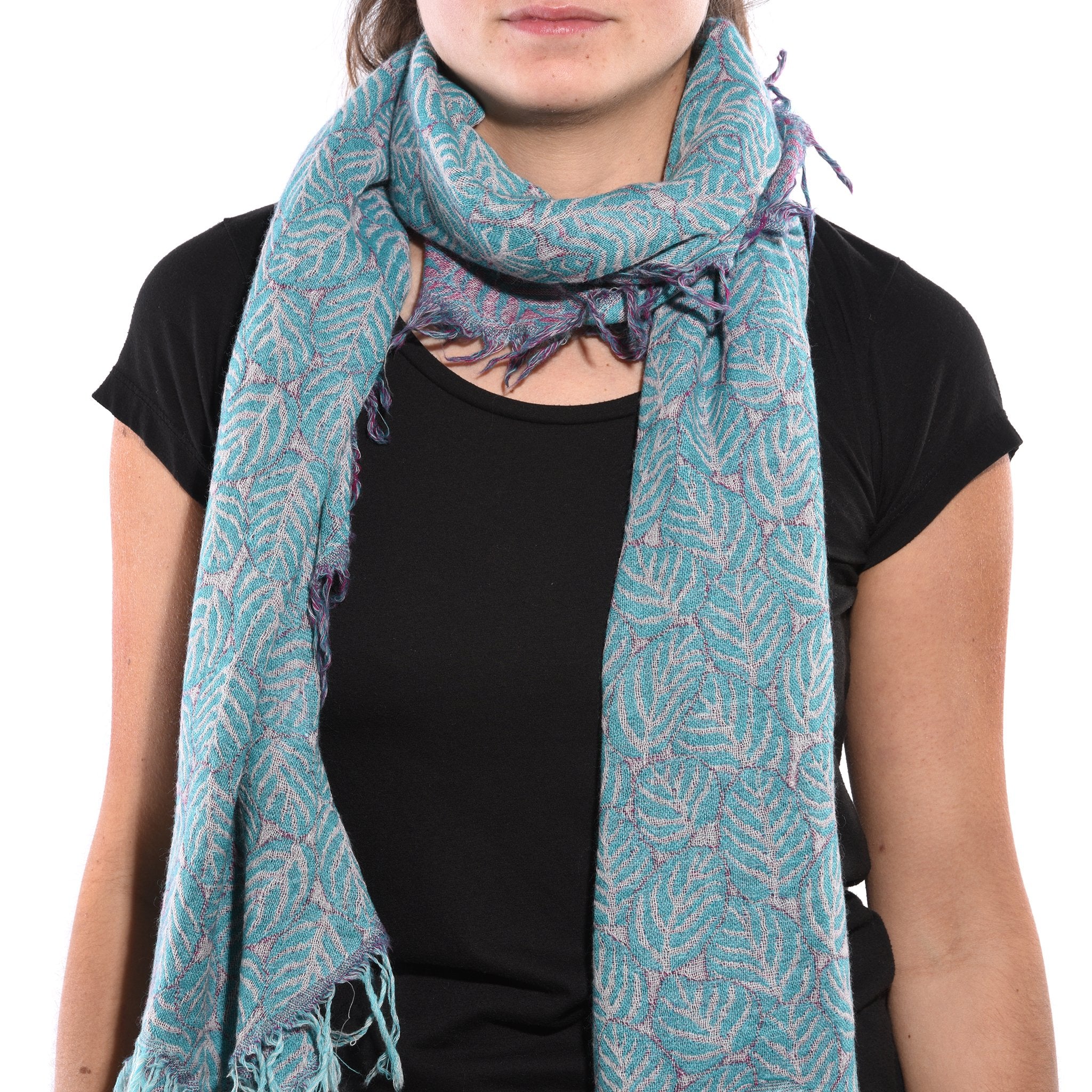 Lotus Leaves Scarf Made From Merino Wool - Image 7