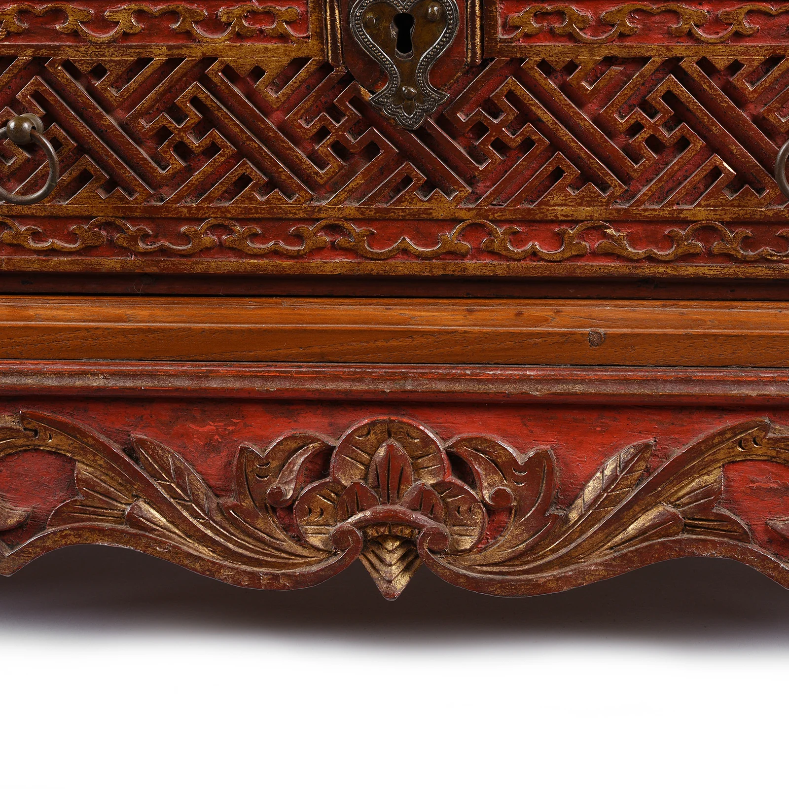 Painted Indonesian Madura Chest - 19th Century - Image 7