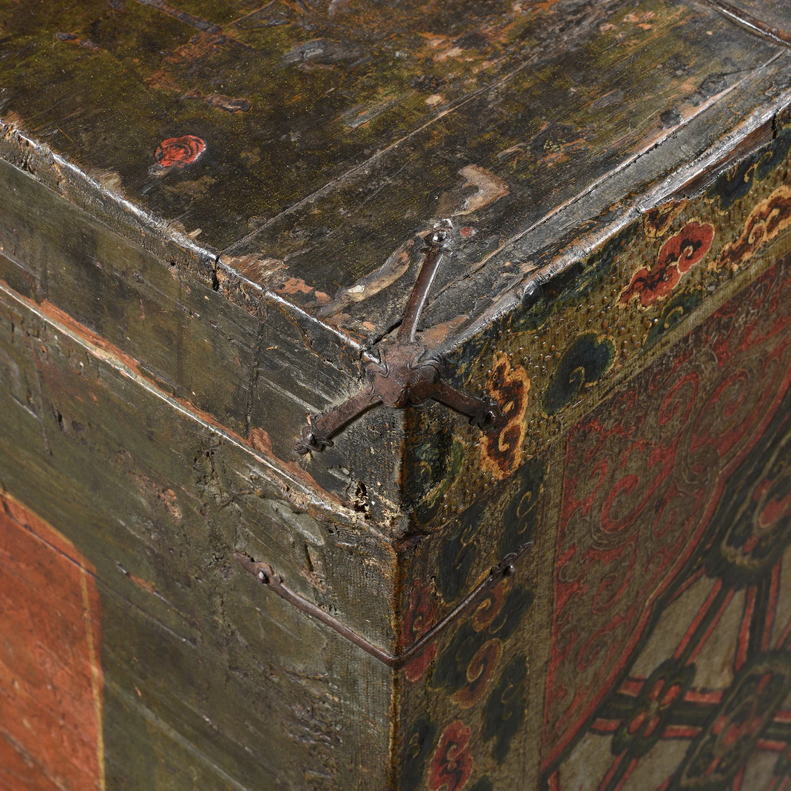 Silvered Tibetan Dragon Storage Chest - 18th Century - Image 6