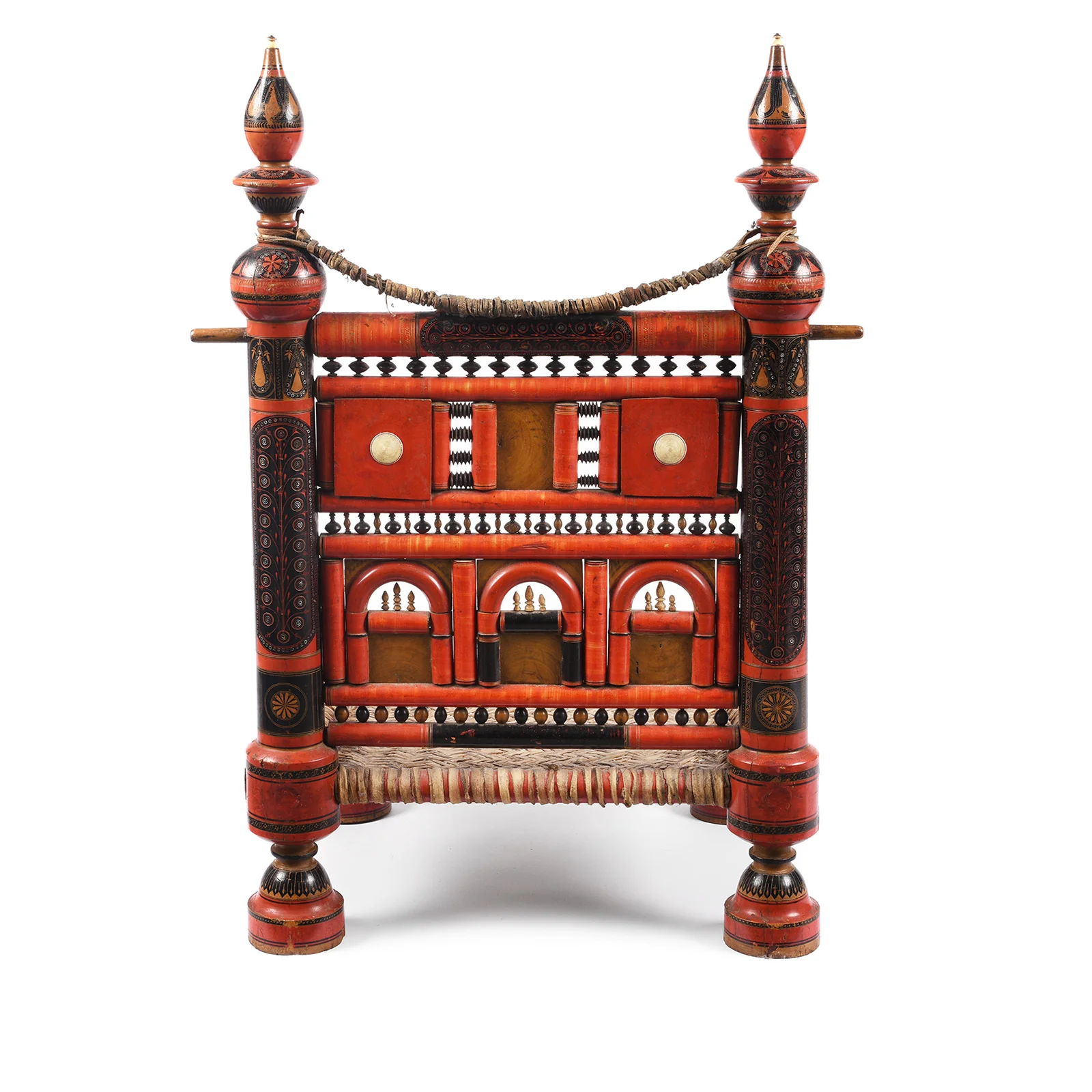 Scratchwork Lacquer Pidha Chair from Punjab - Ca 1900 - Image 10