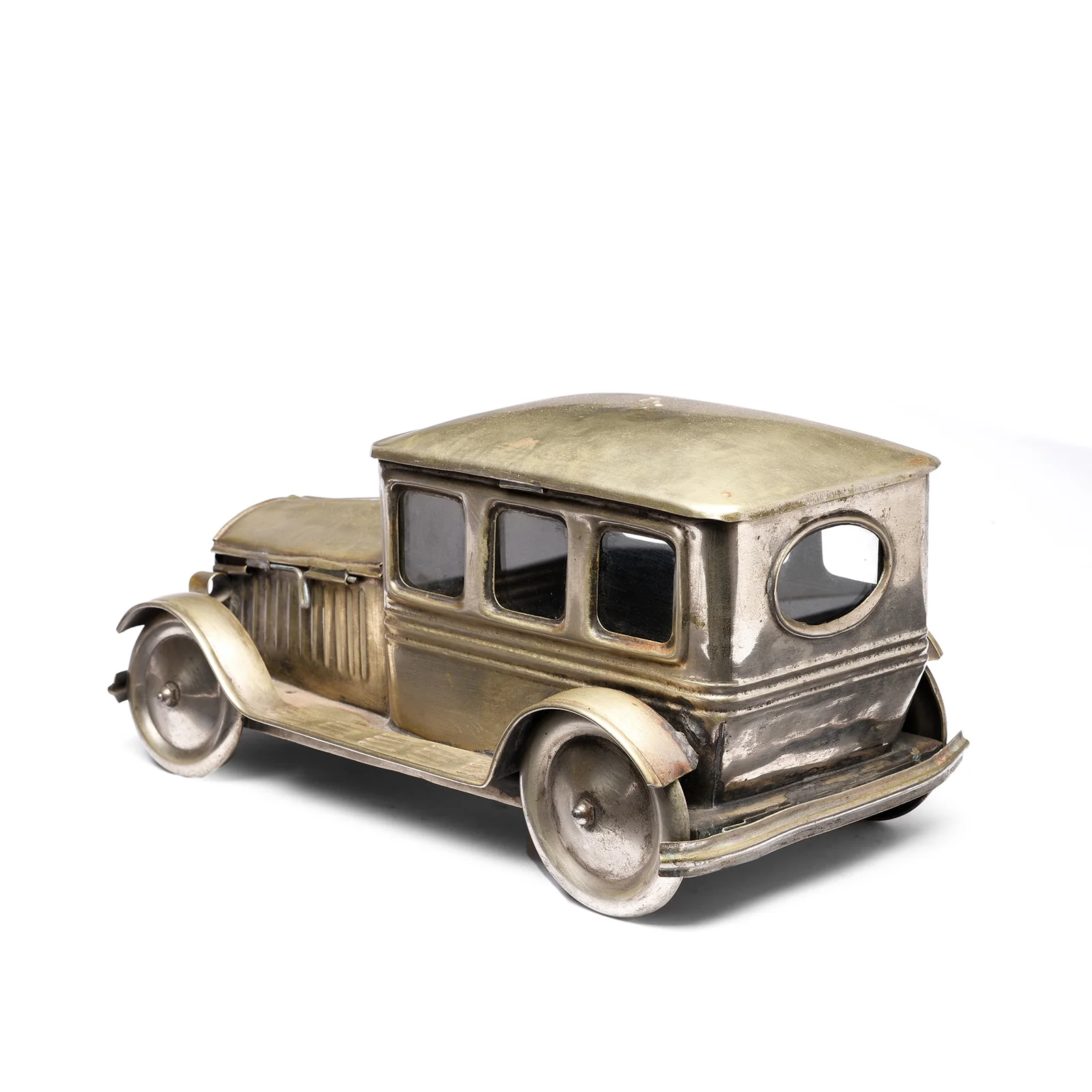 Vintage Brass Chevrolet Paan Box - Ca 1930 - Image 4