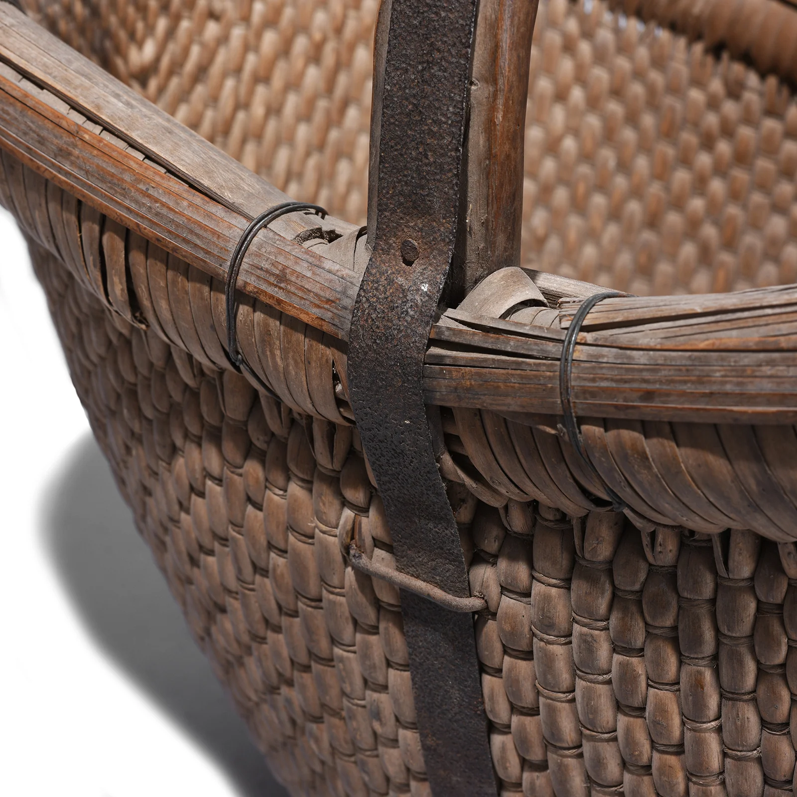 Vintage Woven Willow Farmers Basket - Ca 1950's - Image 3